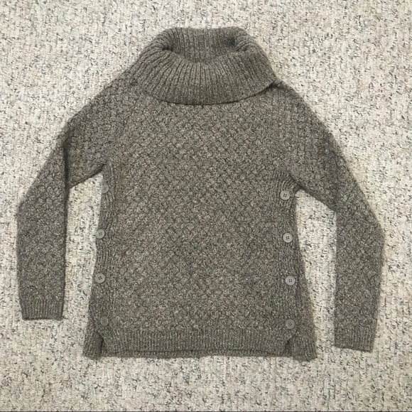 Turtle neck sweater - Picture 1 of 3